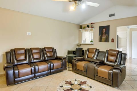 San Antonio Home Near Nature, Parks and Trails House in Leon Valley