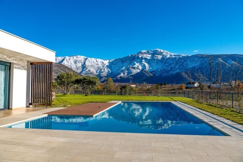 Mountain view, Swimming pool, Swimming pool