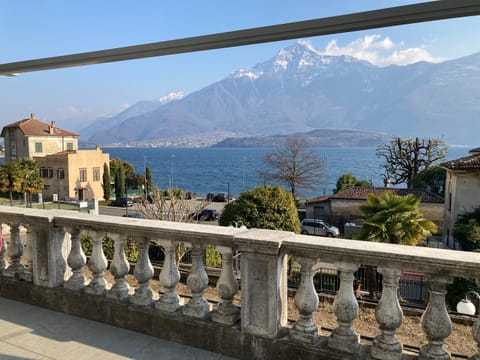 Bird's eye view, Balcony/Terrace, Garden view, Lake view, Mountain view