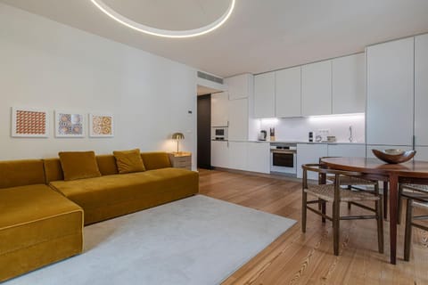 Kitchen or kitchenette, Living room