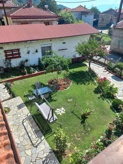 Ξενώνας Αντωνία Bed and Breakfast in Decentralized Administration of Macedonia and Thrace