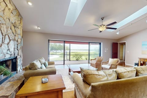 Happy Place House in St Petersburg