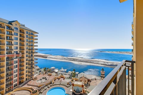 Emerald Grande 922 Apartment in Okaloosa Island