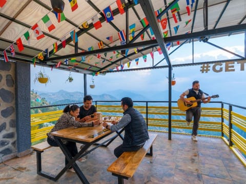 Balcony/Terrace, Seating area, group of guests
