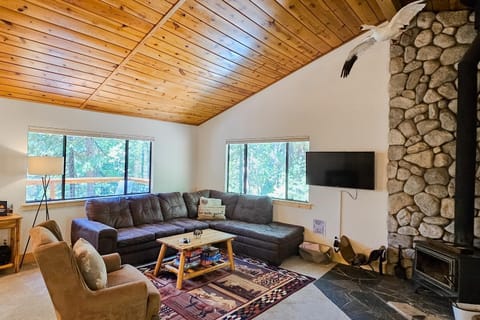 Cabin In The Woods Cabin in Arnold