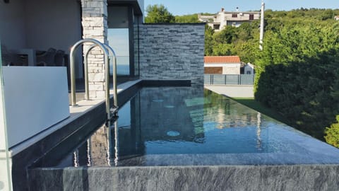 Day, Natural landscape, Pool view, Swimming pool