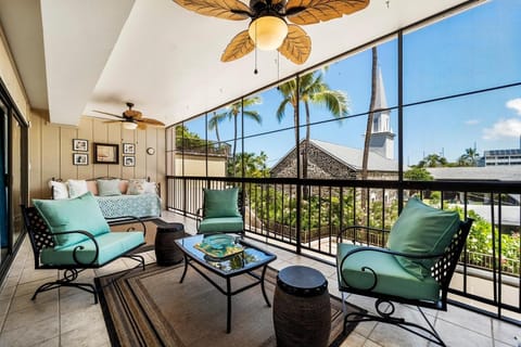 Kona Plaza 215 House in Holualoa