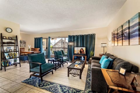 Kona Plaza 215 House in Holualoa