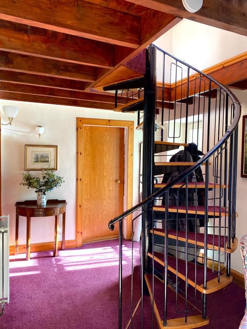 Wee Silverburn House in England