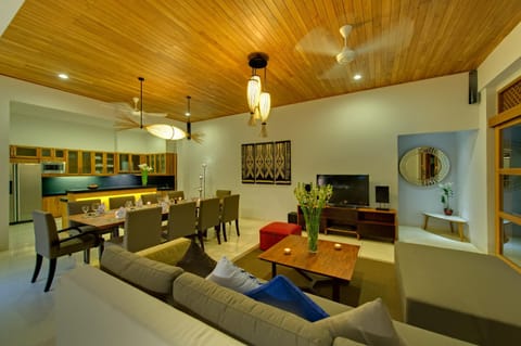 Communal lounge/ TV room