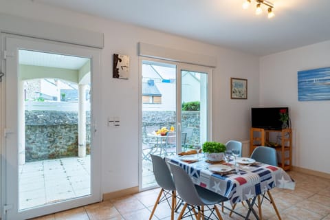 Other, Dining area