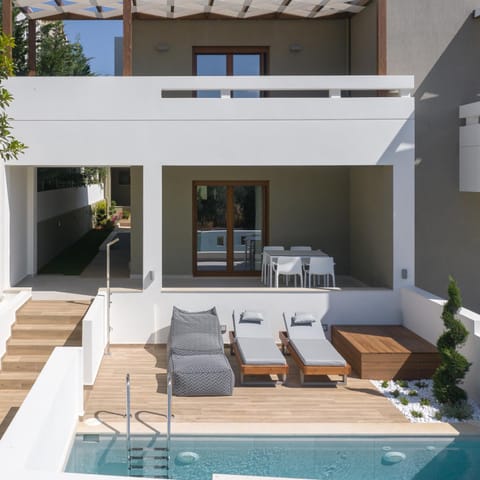 Property building, Patio, sunbed