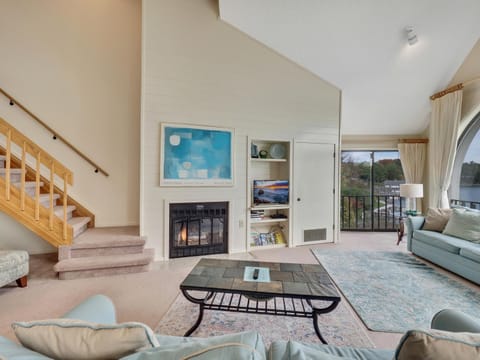 341 Edgewater Inn House in Charlevoix