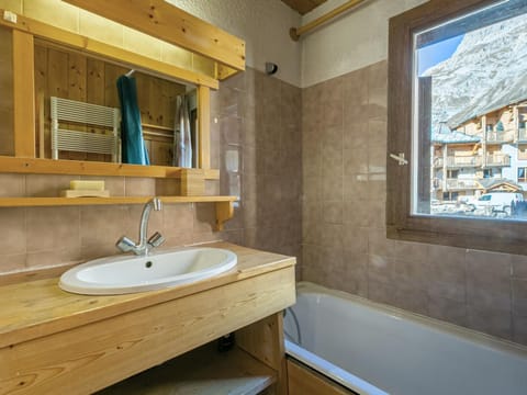 Appartement familial à Val-d'Isère - 5 personnes - WIFI - FR-1-519-33 Apartment in Val dIsere