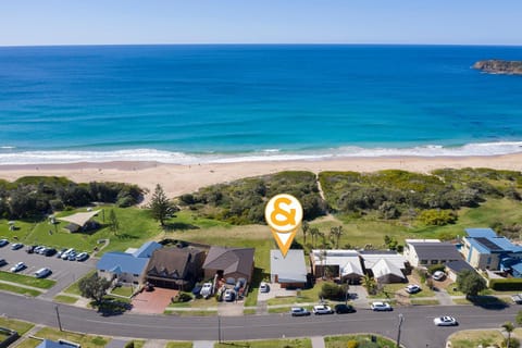 Property building, Bird's eye view, Beach, Sea view