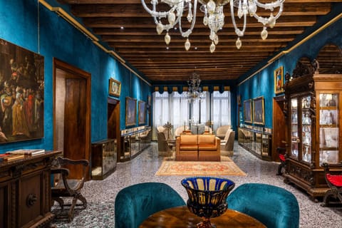 Lounge or bar