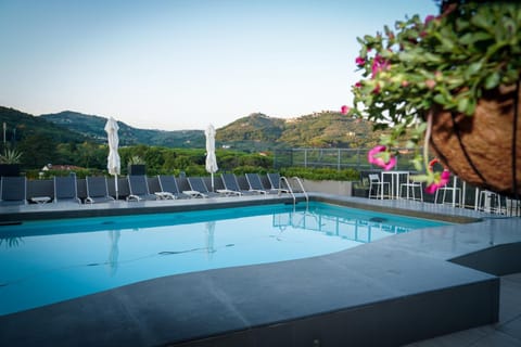 Pool view, Swimming pool