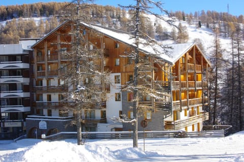 Property building, Winter