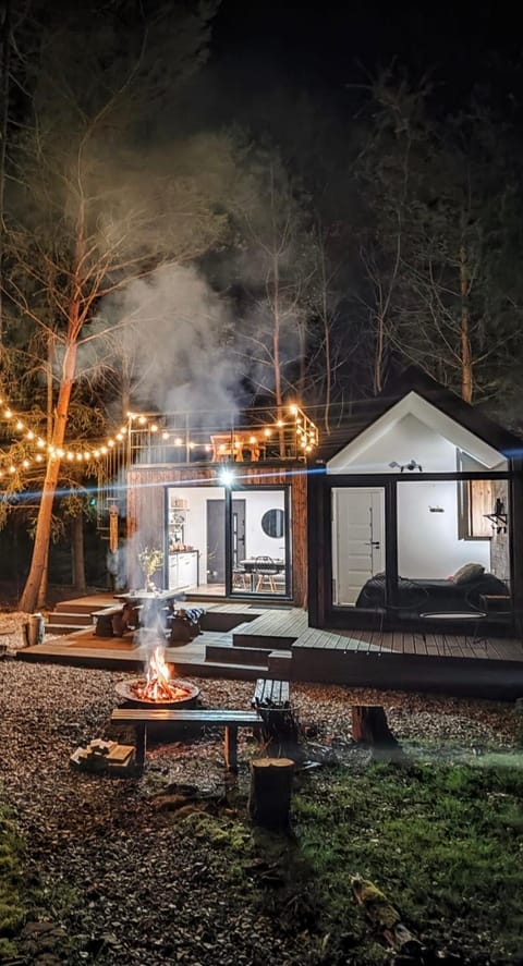 Property building, Night, Natural landscape, BBQ facilities