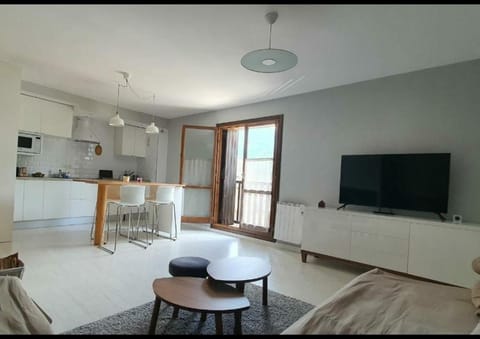 TV and multimedia, Dining area