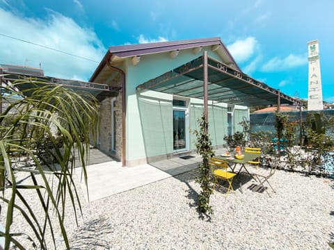 Property building, Garden, Garden, Garden view