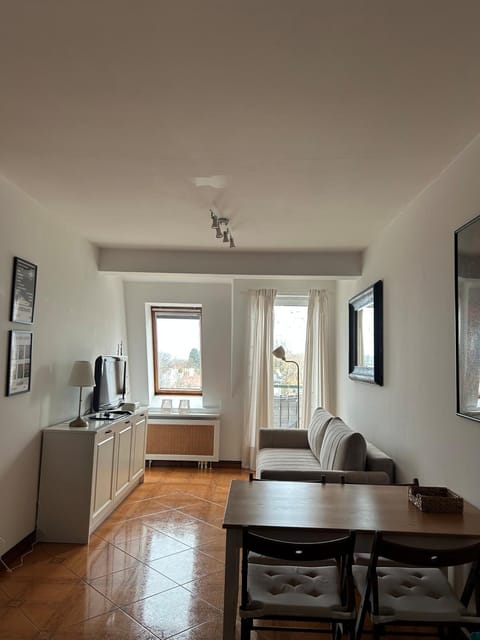 SOPOT CENTRUM, apartament w Dolinie Gołębiewskiej +hala garażowa Apartment in Sopot