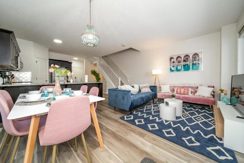 Living room, Seating area, Dining area