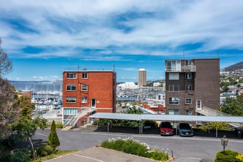 View (from property/room), Garden view, Landmark view, Mountain view, River view, Sea view