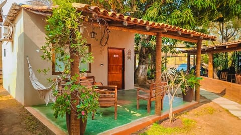 Property building, Patio, Day, Garden