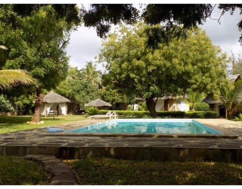 Property building, Restaurant/places to eat, Swimming pool, Breakfast