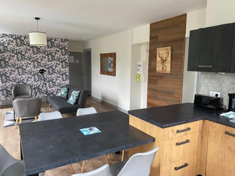 Les 4 flocons à 100m lac et du centre ville , wifi, parking, sauna Apartment in Gérardmer