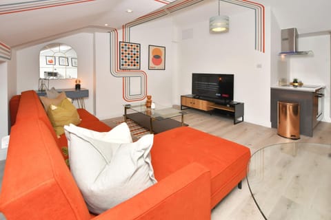 TV and multimedia, Living room, Seating area