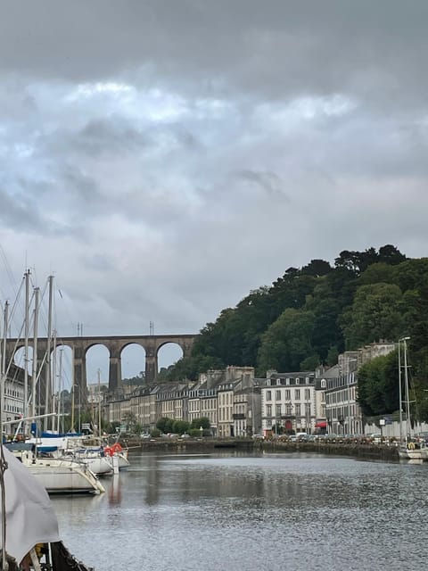 View (from property/room), View (from property/room), City view, River view