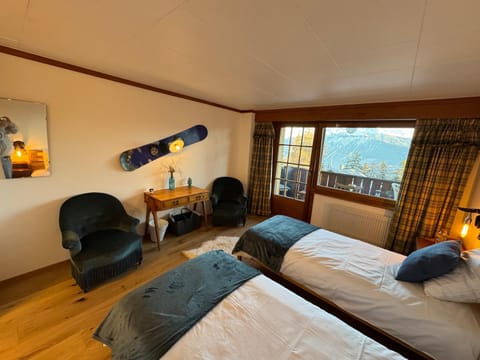 Natural landscape, Bedroom, Mountain view