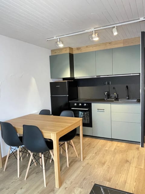 Appart centre station les 2 Alpes, parking, wifi Apartment in Les Deux Alpes