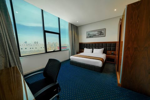 Bed, View (from property/room), Photo of the whole room, Bedroom