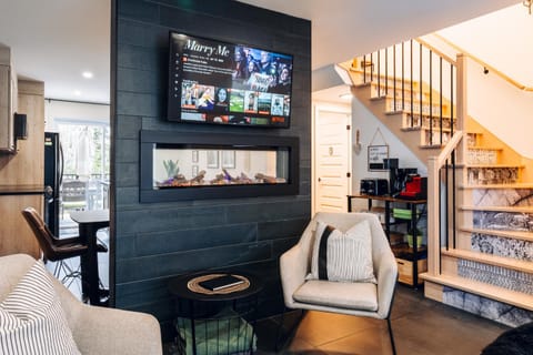 TV and multimedia, fireplace