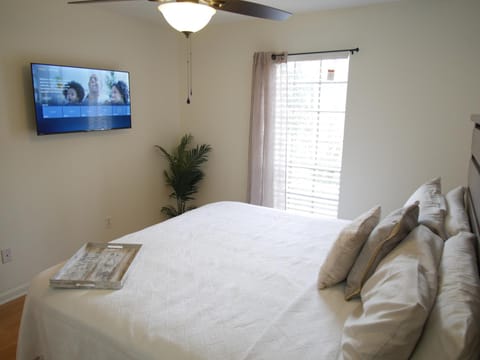 Cozy Condo near Buckhead Apartment in Chamblee