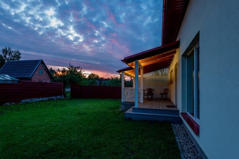 Jaukus svečių namelis House in Lithuania