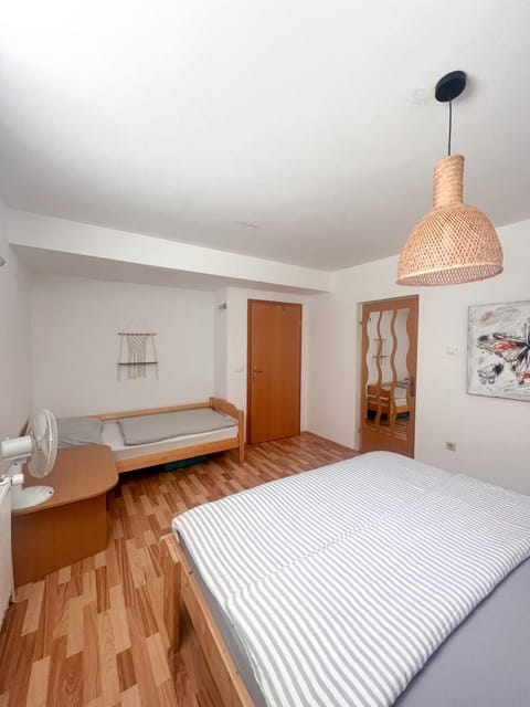 Lovely basement rental Apartment in Bled