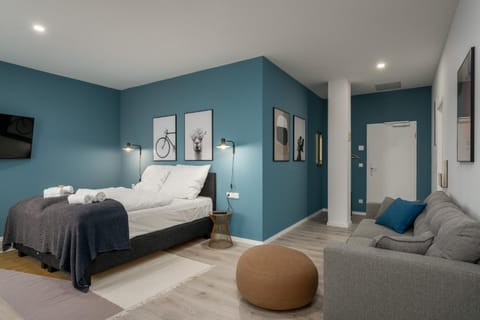 Living room, Photo of the whole room, Bedroom