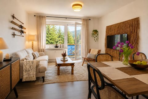 View (from property/room), View (from property/room), Balcony/Terrace, Balcony/Terrace, Living room, Dining area