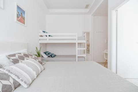 Bed, Bedroom, bunk bed