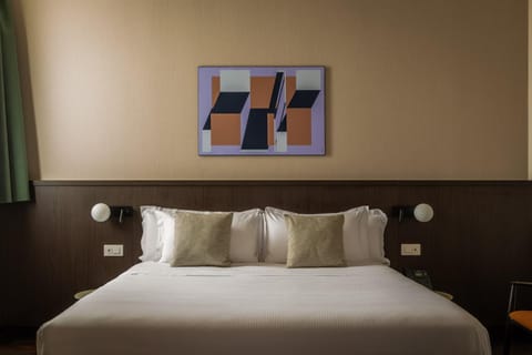 Bed, TV and multimedia, Photo of the whole room, Bedroom, internet, internet