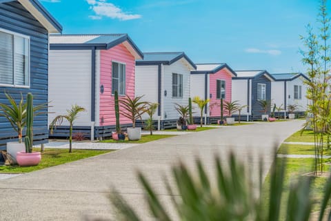 Property building, Spring, pet friendly