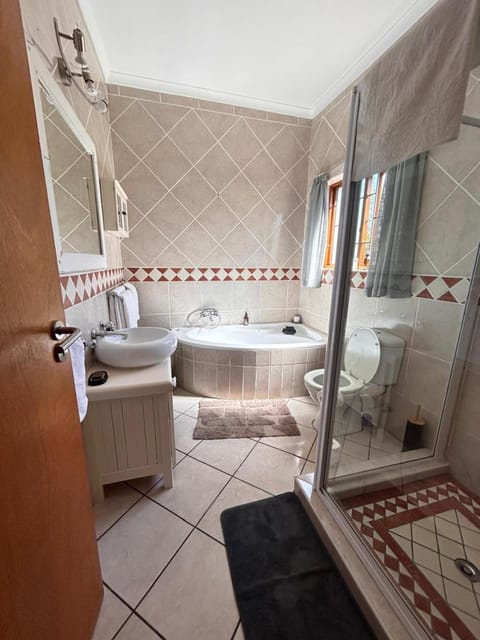 Mirihof Retreat and Olive Estate Bed and Breakfast in Western Cape