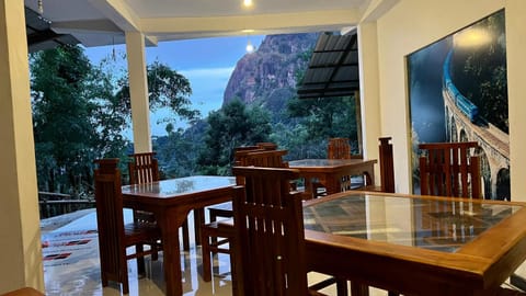 Restaurant/places to eat, View (from property/room), Dining area, Mountain view, Breakfast