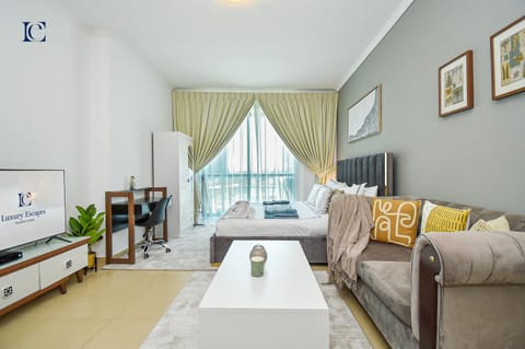 Communal lounge/ TV room, Living room, Photo of the whole room, Evening entertainment