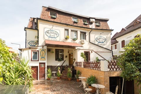 Property building, Garden, Garden view