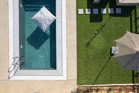 Bird's eye view, Balcony/Terrace, Pool view